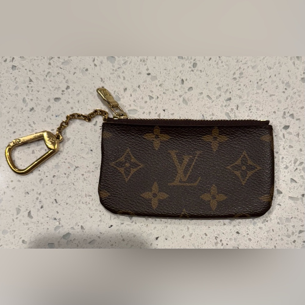 Louis Vuitton Monogram Key Pouch - Picture 2 of 5